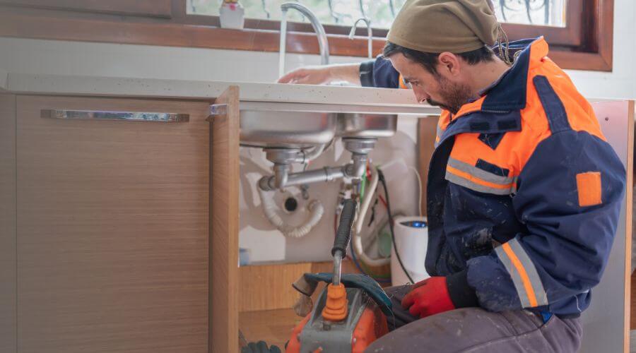 Expert burst pipe repair services in Helotes, TX